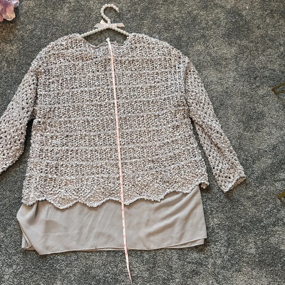 Ladies silver dressy Sweater. Sz L - Picture 9 of 12